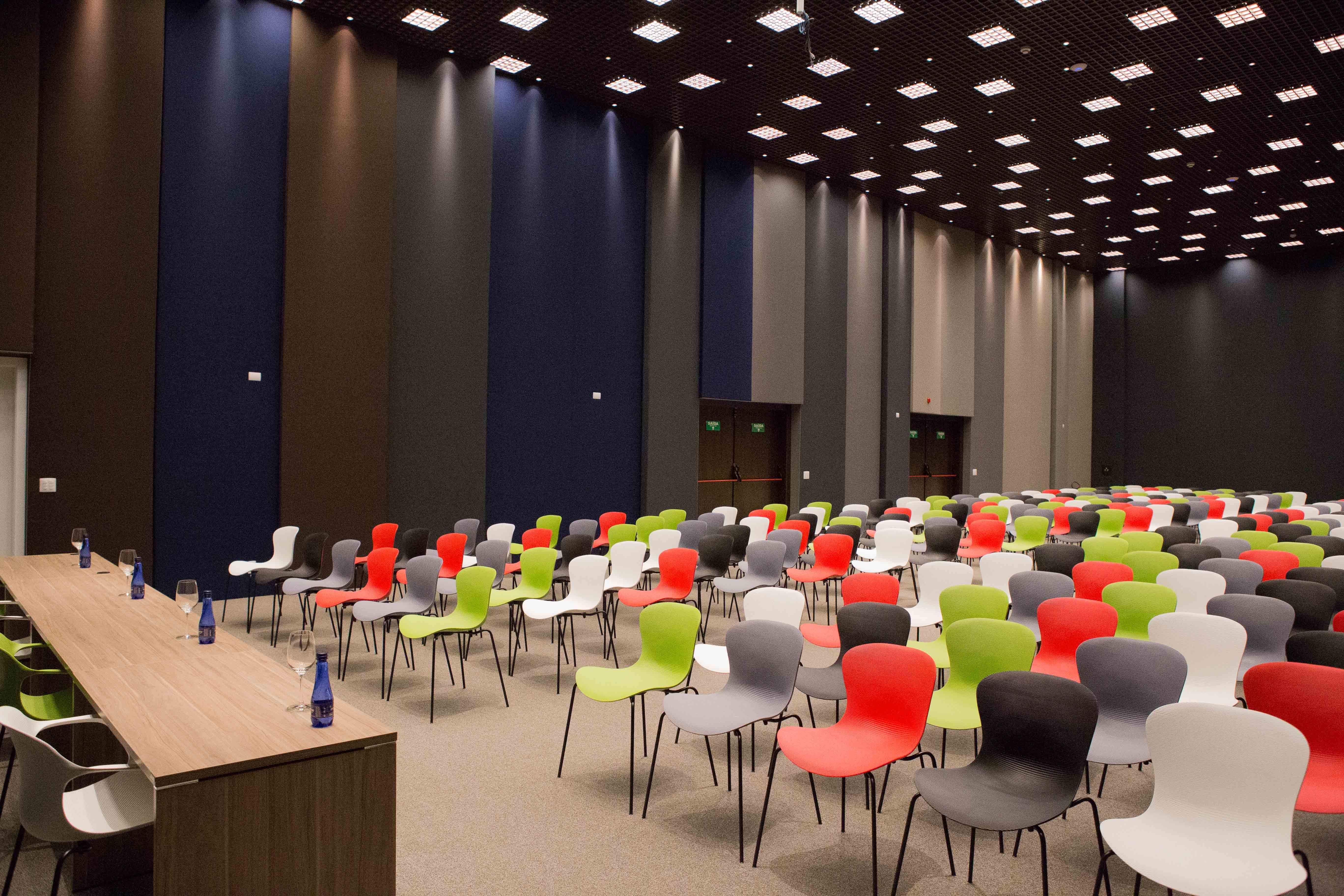 Wyndham Garden Convention Hotel